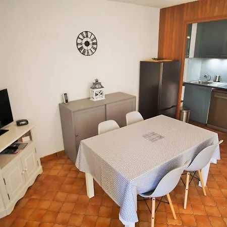 4 Couchages A 100 M De La Saint-Elme