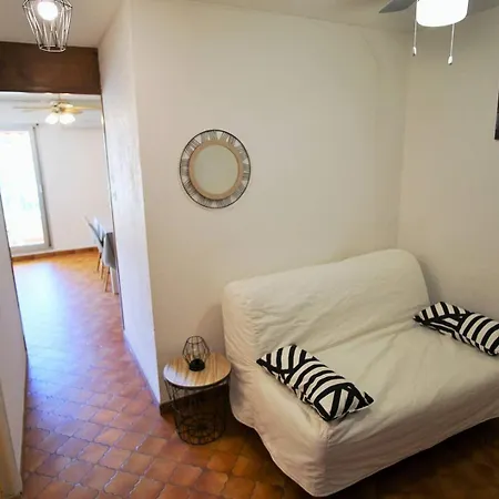 Apartment 4 Couchages A 100 M De La